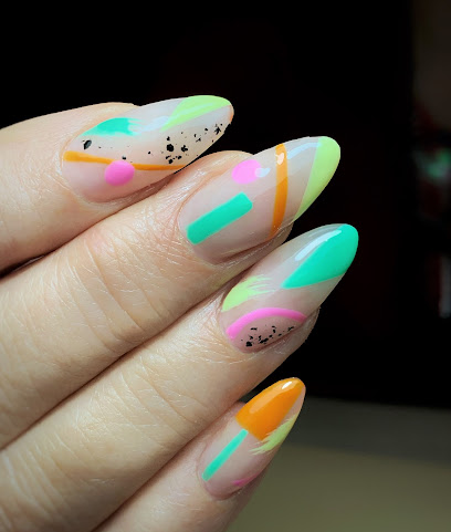 Karine uñas & arte | Salón de Manicura y Uñas en Gijón / 