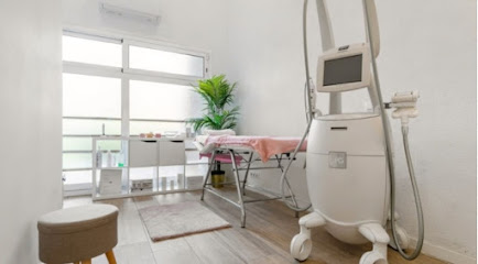 Samsara Sthetic | Peluquería en Badalona / 