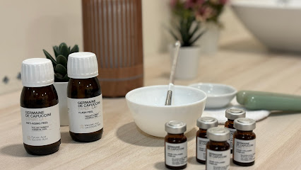 ESSENZA Centro de Estética | Peluquería en Badajoz / 