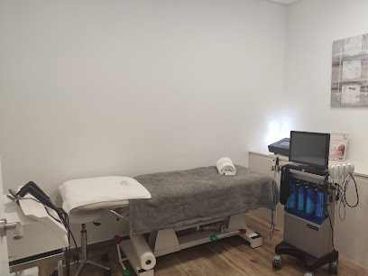 Clínica Londres | Cirugia y Medicina | Peluquería en Tarragona / 