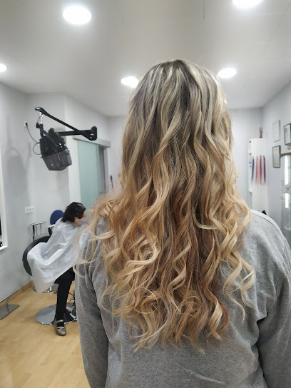 Versa Perruquers | Peluquería en Sant Joan de Vilatorrada / Barcelona