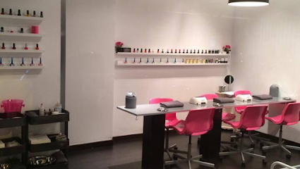 Con Mucho Tacto | Salón de Manicura y Uñas en Getxo / 