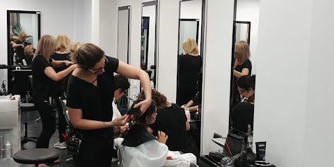 Bernat Bruque Perruqueres | Peluqueria en Manresa / Barcelona