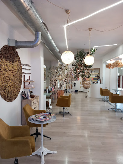 Cánovas Cultura del Cabello | Peluquería en Murcia / Murcia