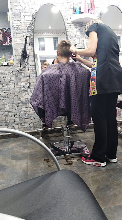 La Pelu de Mari Carmen | Peluqueria en Ripollet / Barcelona