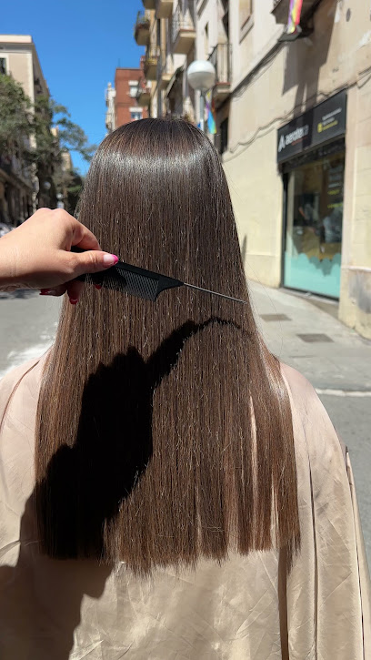 Pirela Estetic | Peluquería en Barcelona / 