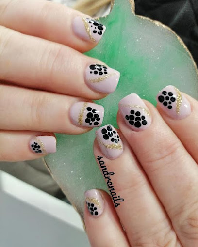 Sandra Nails | Salón de Manicura y Uñas en Santander / 