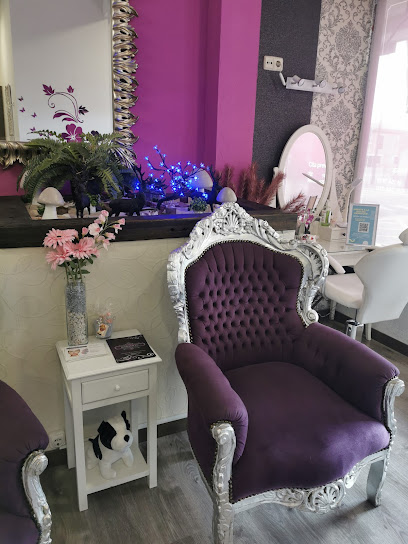 Marlystetic | Peluquería en Alcalá de Henares / 
