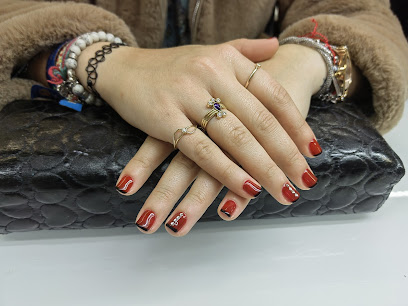 Lucky Uñas | Salón de Manicura y Uñas en Madrid / 