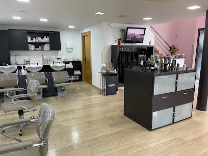 Zirats Estilistas | Peluqueria en Munguía / Vizcaya