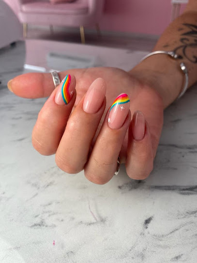 Chanel Nails | Salón de Uñas y Manicura en Abrera
