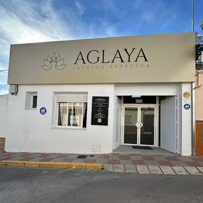 Clínica Estética Aglaya | Peluquería en Tomares / 