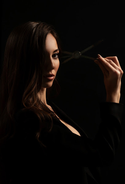 Maria Segura Brows artist | Centro de Estética en Lucena