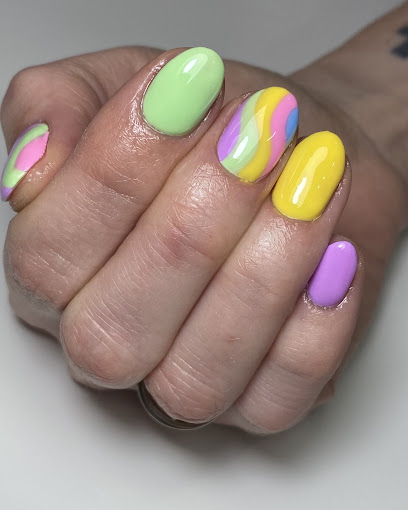 Bianca Gherghel Nails | Salón de Manicura y Uñas en Herencia / 