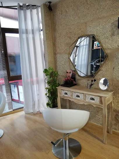 Peluquería Carlos Lago | Peluqueria en Ribeira / La Coruña
