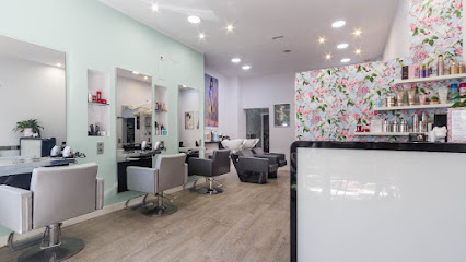 Manhattan Hair&Makeup | Peluquería en Zaragoza / Zaragoza