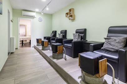 Dana Nails & Beauty Salón | Salón de Manicura y Uñas en Barcelona / 