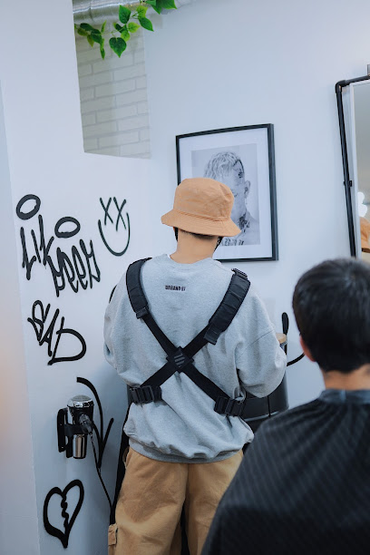 Urbano 97 Studio | Peluquería en Guadalajara / Guadalajara