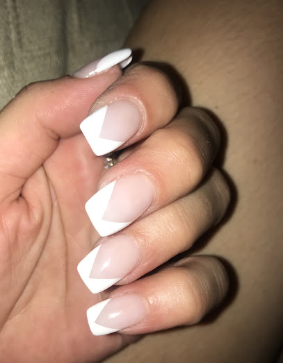 Sammi Nails | Salón de Manicura y Uñas en Torrevieja / 