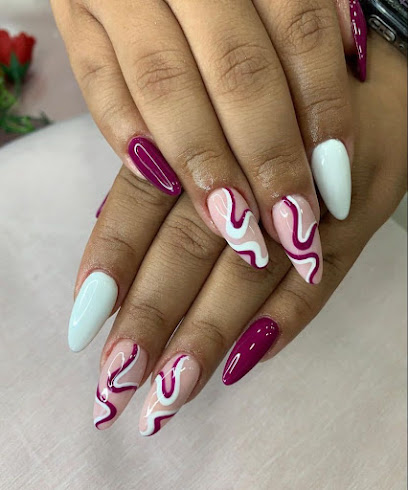Fresh Nails and Beauty | Salón de Manicura y Uñas en L