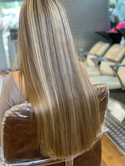 Alfonso Peluqueros | Peluqueria en Sevilla / Sevilla