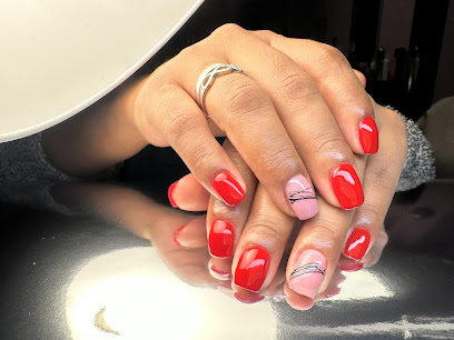 Fabbrica Di Fantasia | Salón de Manicura y Uñas en Alcalá de Henares / 