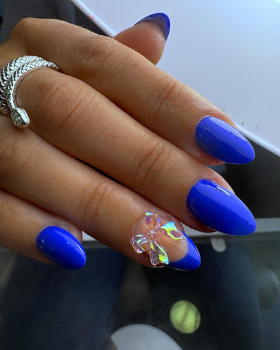 Ale NailsBCN | Salón de Manicura y Uñas en Barcelona / 