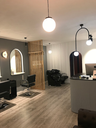 Meta Hair Studio | Peluqueria en Ibiza / Baleares