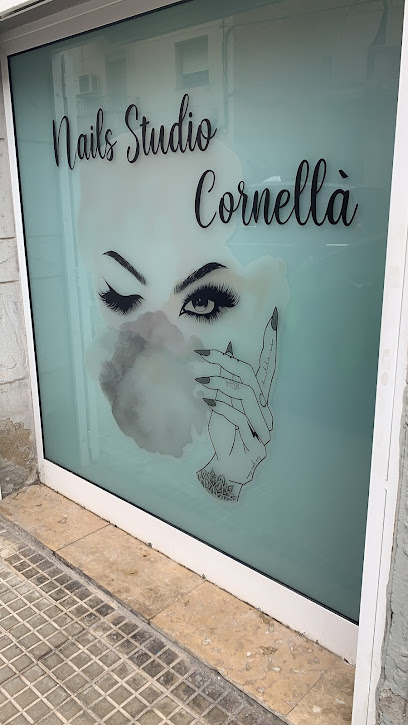 Nails Studio | Salón de Manicura y Uñas en Cornellà de Llobregat / 