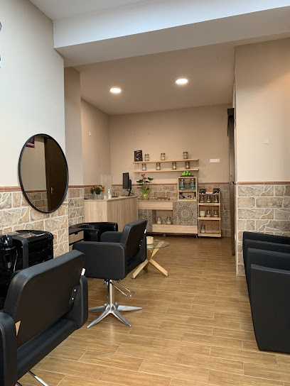 Peluquería Angelies | Peluqueria en Sevilla / Sevilla