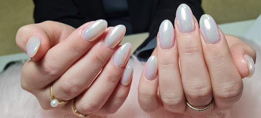 Vivi Nails & Beauty | Salón de Uñas y Manicura en Madrid