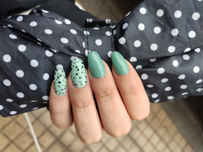 Hello Nails | Salón de Manicura y Uñas en L