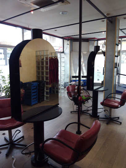 AZAR PELUQUERIA UNISEX SLL | Peluqueria en Benavente / Zamora
