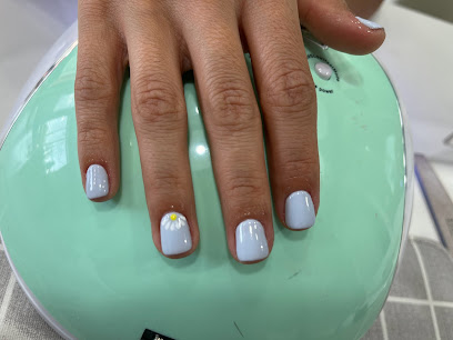 Seven Nail | Salón de Manicura y Uñas en Madrid / 