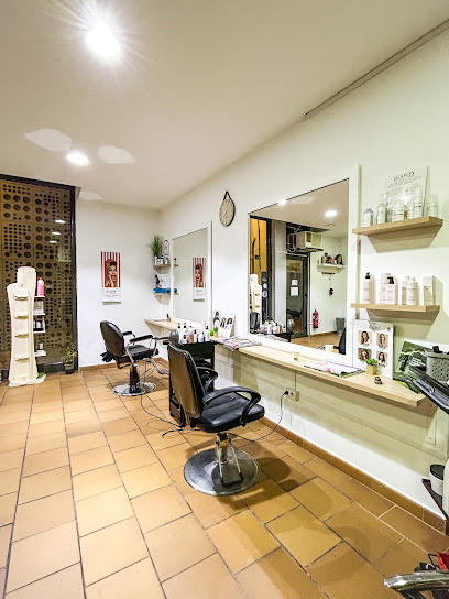 AGUILAR PERRUQUERIA | Peluqueria en Roses / Girona