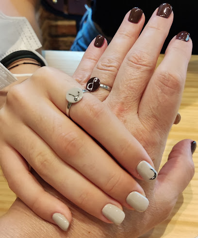 Reinas Nails | Salón de Uñas y Manicura en Leganés