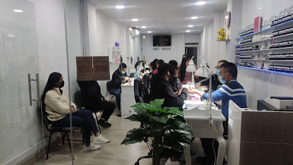 H&T Nails | Rambla Prim | Salón de Manicura y Uñas en Barcelona / 
