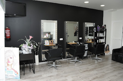 Milagros a lourdes | Peluquería & Estética | Peluquería en Alcalá de Henares / Madrid