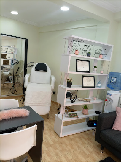 Microblading y Mas | Peluquería en Baracaldo / 