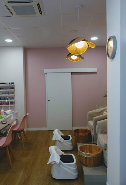 Rose Nails and Beauty | Salón de Manicura y Uñas en Madrid / 