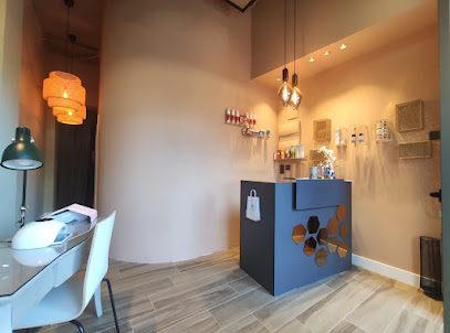 Divali Lash & Relax | Peluquería en Zaragoza / 