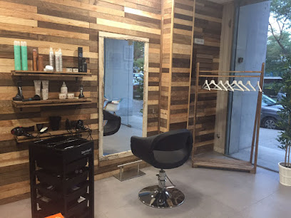 Hairlovers Perruquers | Peluquería en Ripollet / Barcelona
