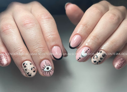 Nails Center | Salón de Uñas y Manicura en Murcia