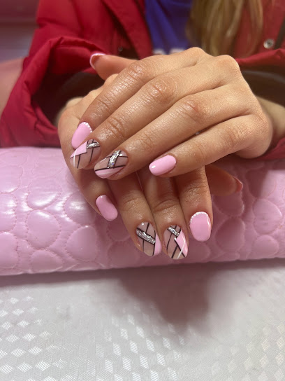 ENails | Salón de Uñas | Salón de Manicura y Uñas en Fuenlabrada / 