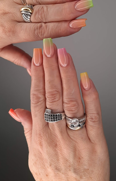 Elegance Nails | Salón de Uñas y Manicura en Madrid