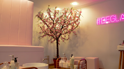 GLAZE NAIL STUDIO | Salón de Uñas y Manicura en Santander