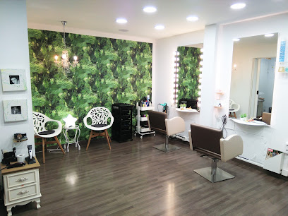 PELUQUERIA y ESTETICA UNICA-MONTSE NAVARRO | Peluqueria en Martorell / Barcelona
