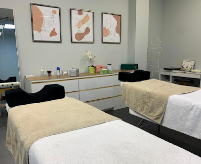 AUNA Centro medico Estético | Peluquería en Segorbe / 