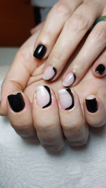 Flamingo Nails Sab | Salón de Manicura y Uñas en Sant Andreu de la Barca / 