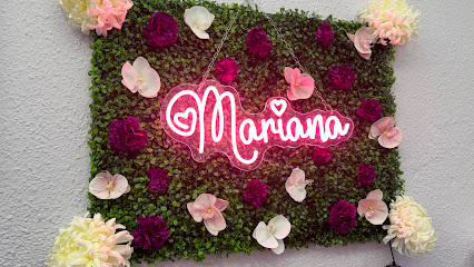 Mariana | Belleza y Barberia | Salón de Manicura y Uñas en Bilbao / 